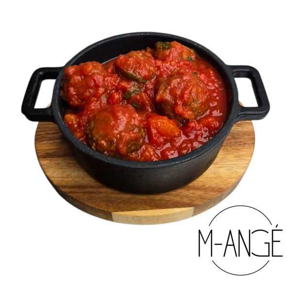 Gehaktballetjes in tomaten basilicumsaus